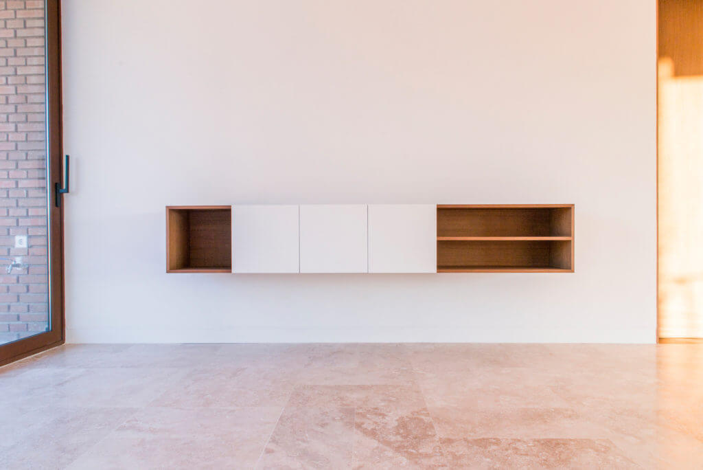 Mueble TV- SALÓN. V18 albereda diseñado por Loriann